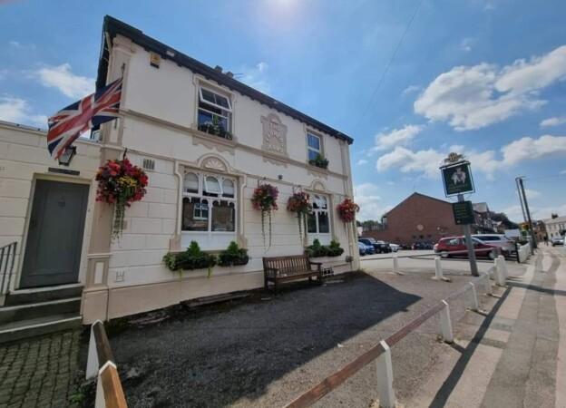 Best Sports Bars in Wilmslow - Farmers Arms