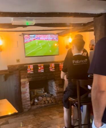 Best Sports Bars in Bromley - Chequers (Bromley)