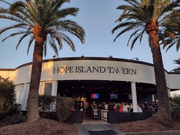 Best Sports Bars in Hope Island - Hope Island Tavern