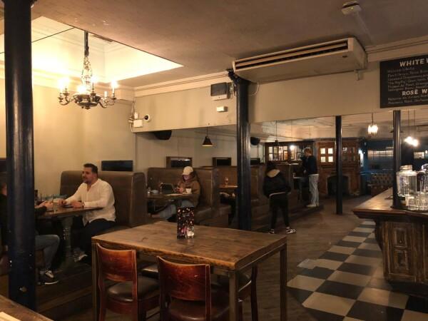 Best Sports Bars in Fulham - Durell Arms