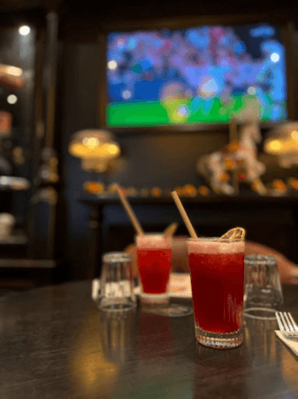 Best Sports Bars in Cesson-Sévigné - Au Bureau Rennes
