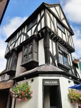 Best Sports Bars in Thame - Birdcage Inn Thame