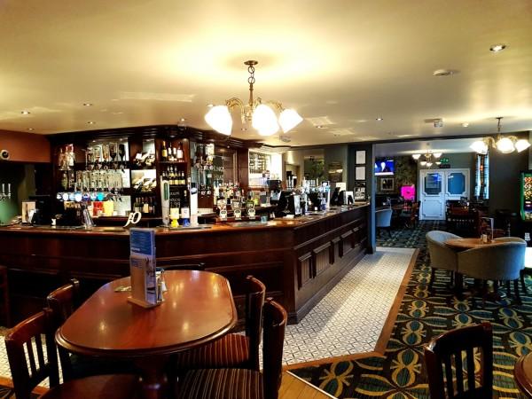 Best Sports Bars in Grimsby - Kings Head Waltham