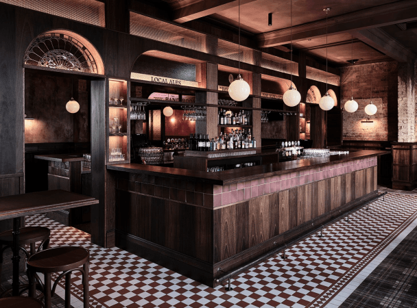 Best Sports Bars in Mornington - The Bay Hotel Mornington