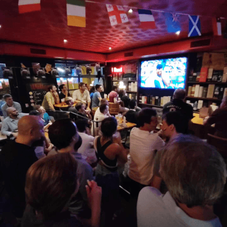 Best Sports Bars in Lyon - Wallace Pub - Vaise