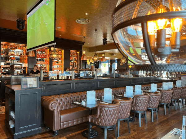 Best Sports Bars in Grésy-sur-Aix - Au Bureau Grésy-sur-Aix