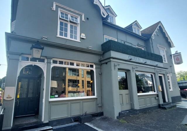 Best Sports Bars in London - Queen Adelaide