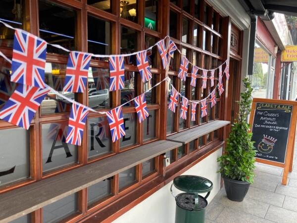 Best Sports Bars in Croydon - Claret & Ale