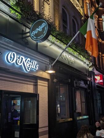 Best Sports Bars in London - O'Neills