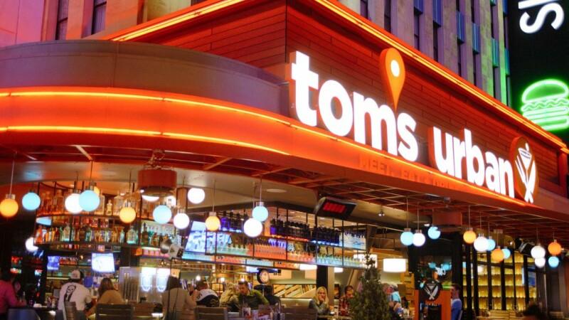 Best Sports Bars in Las Vegas - Tom's Watch Bar @ Las Vegas