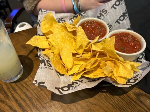 Best Sports Bars in Montville - Tom's Watch Bar @ Mohegan Sun Casino