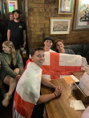Best Sports Bars in London - The Paxtons Head