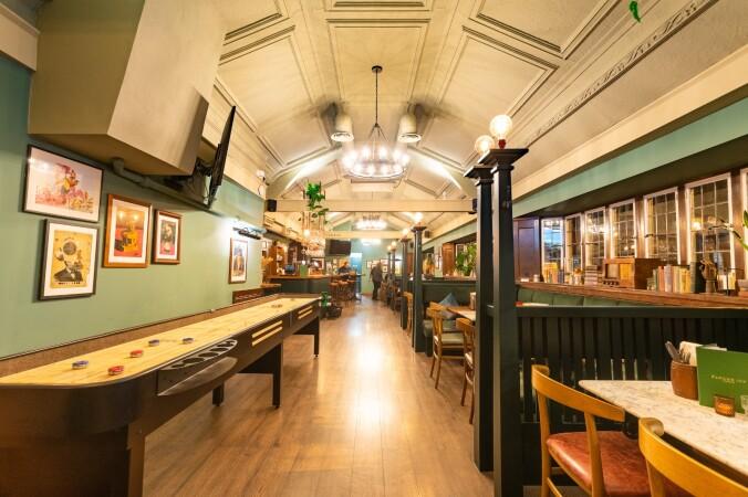 Best Sports Bars in Oxford - The Plough Inn