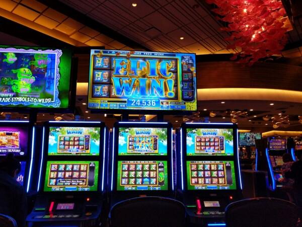 Best Sports Bars in Rohnert Park - Graton Resort & Casino