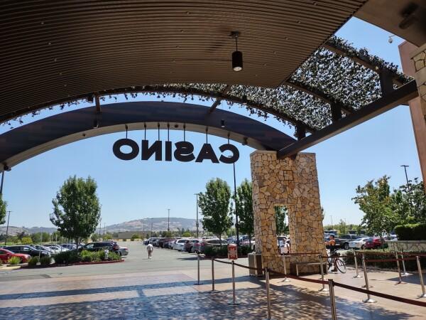 Best Sports Bars in Rohnert Park - Graton Resort & Casino