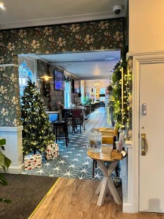 Best Sports Bars in Guildford - Stoke (Guildford)