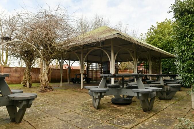 Best Sports Bars in Milton Keynes - Clocktower (Milton Keynes)
