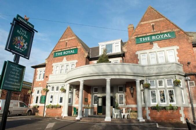 Best Sports Bars in North Lincolnshire - Royal (Scunthorpe)