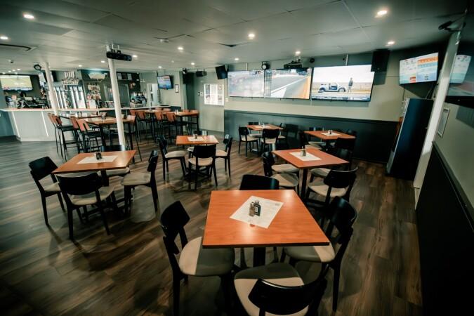Best Sports Bars in Roma - Commonwealth Hotel Roma
