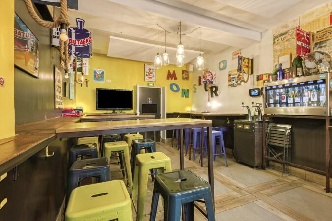 Best Sports Bars in Paris - Monsieur Le Zinc Odeon