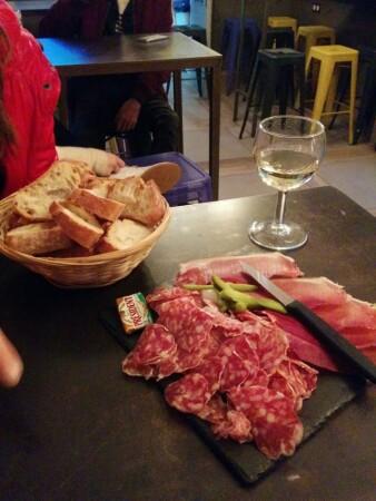 Best Sports Bars in Paris - Monsieur Le Zinc Odeon