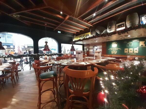 Best Sports Bars in Coquelles - Les 3 Brasseurs Coquelles