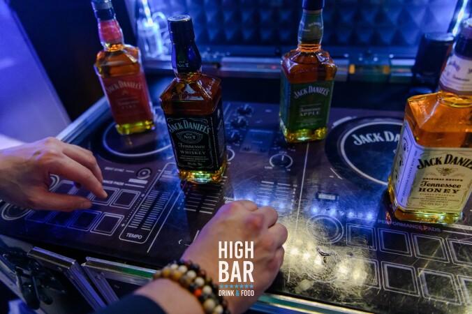 Best Sports Bars in Wasquehal - High Bar
