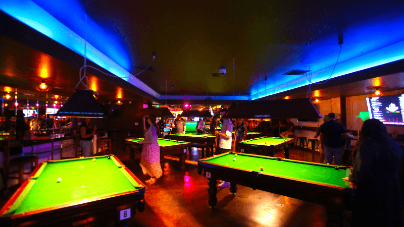 Best Sports Bars in Cairns City - The Downunder Bar - Cairns