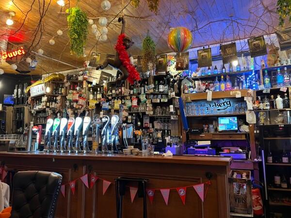 Best Sports Bars in Dieppe - Au bout la bas