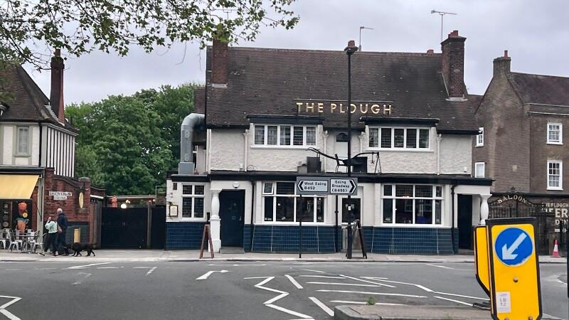 Best Sports Bars in Ealing - Plough Inn